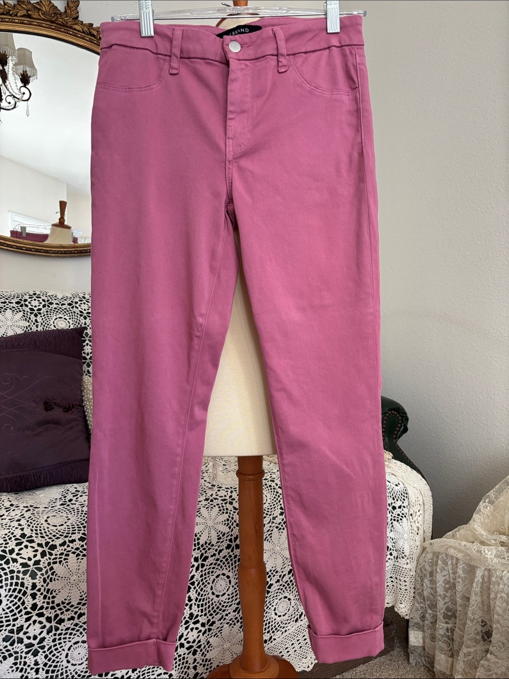 J Brand Rose-Pink (Muscat) Cropped Ankle Jeans